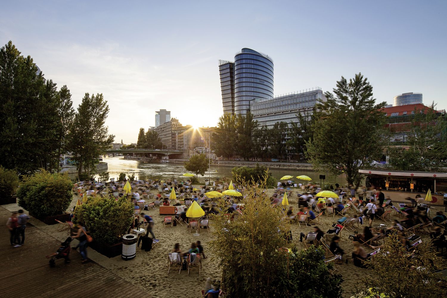 Strandbar Herrmann am Donaukanal