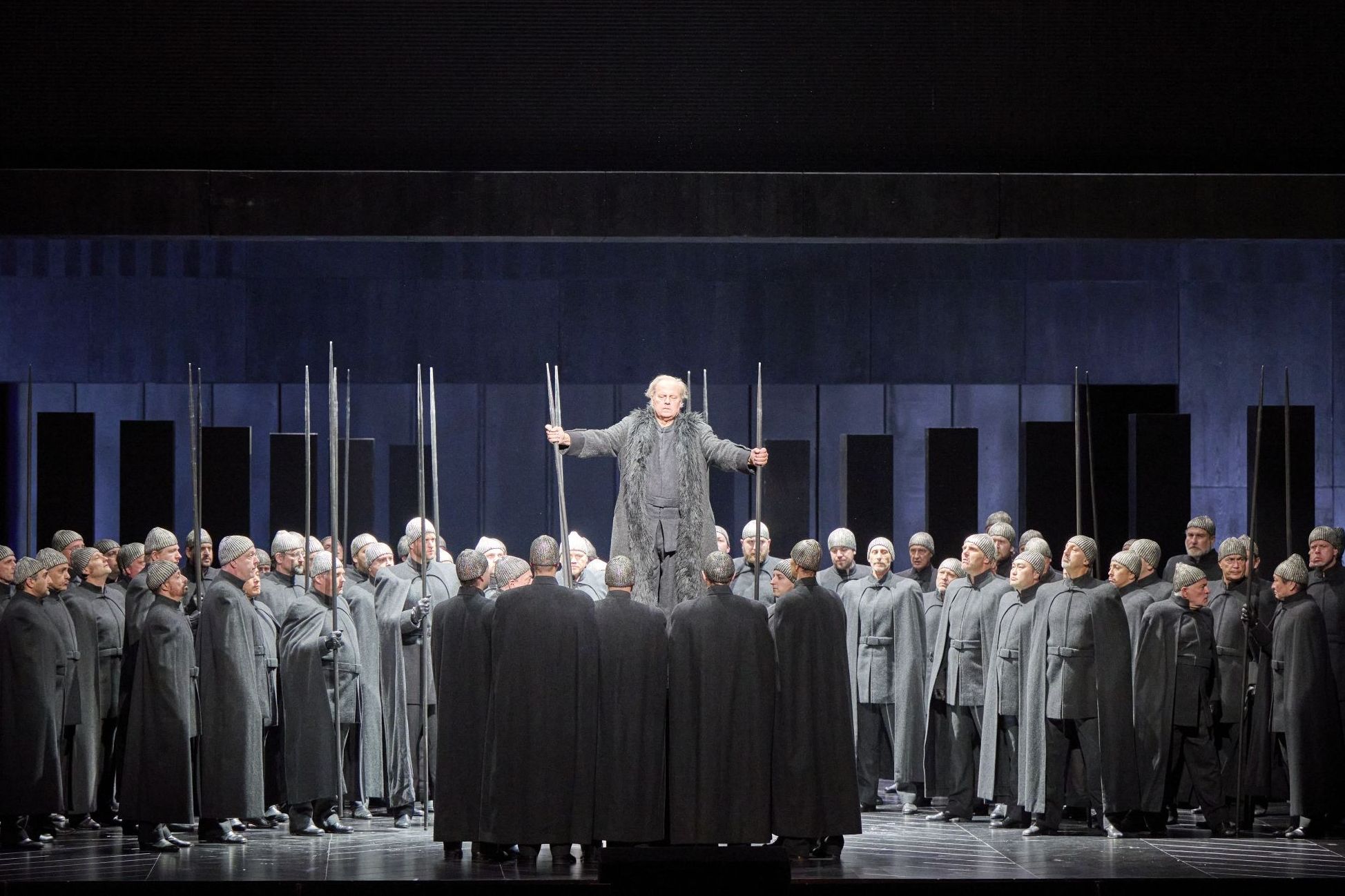 Wiener_Staatsoper_Die_Götterdämmerung_2022_c_Michael_Poehn_3