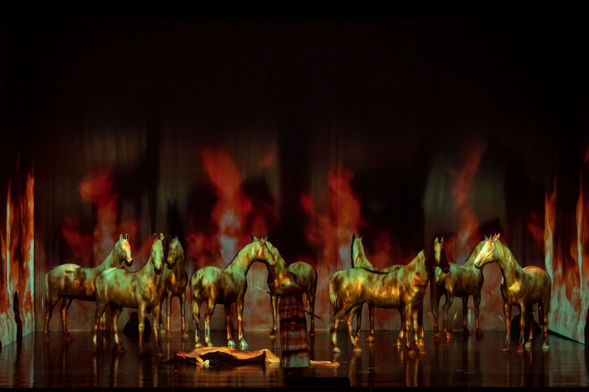 Wiener_Staatsoper_Die_Walküre_1_c_Ashley_Taylor